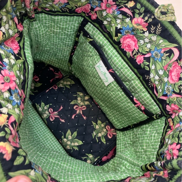 Vera Bradley retired design Black Floral New Hope large tote with Wallet - Picture 4 of 6